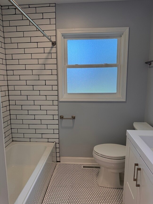 Photo - 113 Delaware St