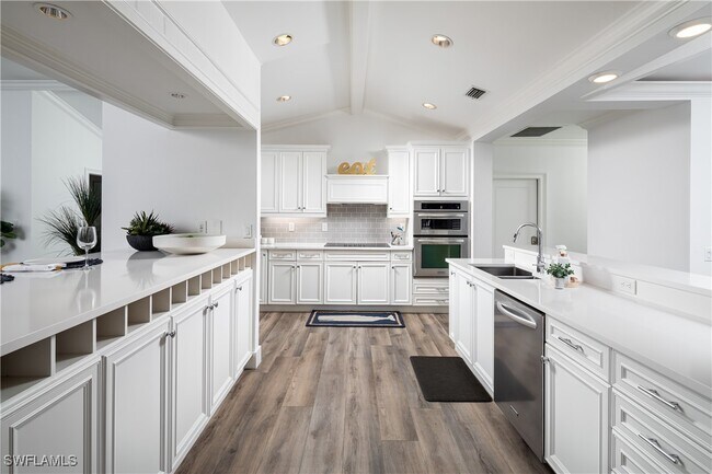 Photo - 420 Palm Cir E