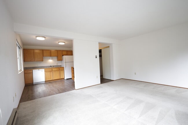 Photo - Bitter Lake Apartments