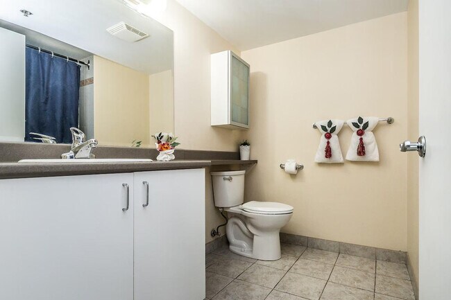 Photo - 1206 Rue Sanguinet Unit ID1261766P