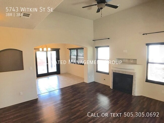 Photo - 5743 Witkin St SE