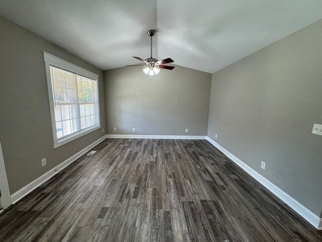 Photo - 310 N Varnell Rd Unit Apt. A