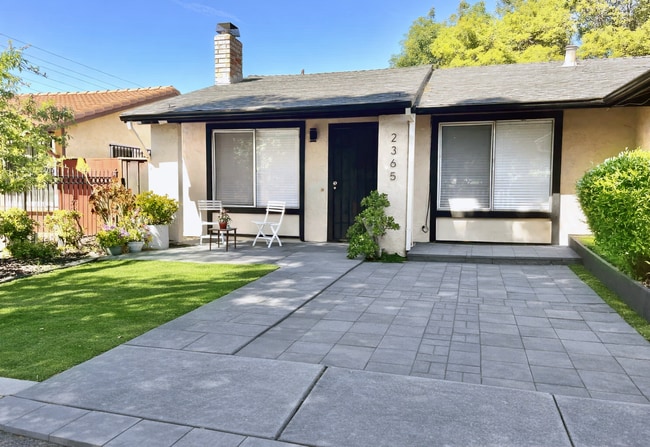 Photo - 2365 Fallingtree Dr