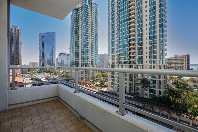 Photo - Rare Availability in Sapphire Tower!