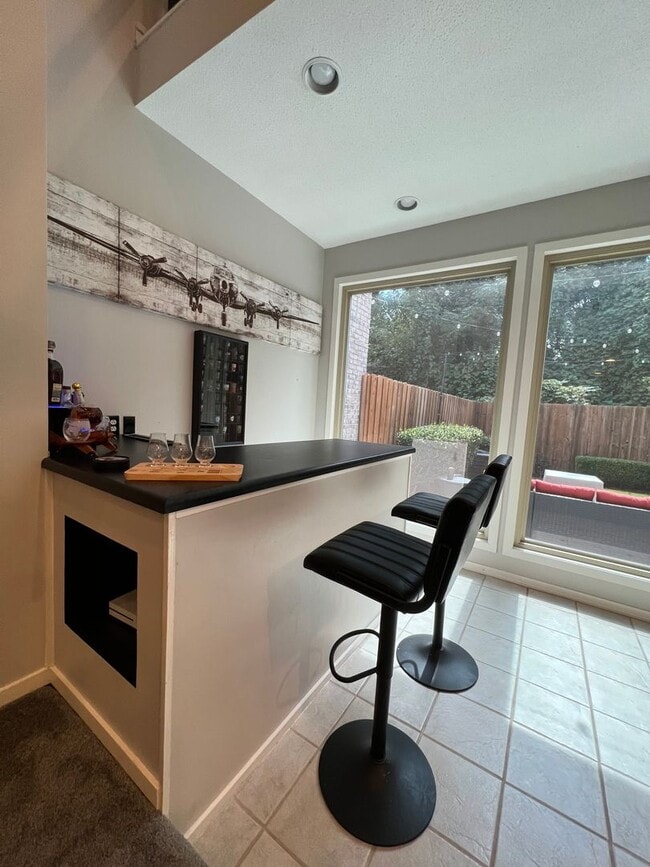 Photo - 806 E Lee St Unit 806 E Lee Street #9