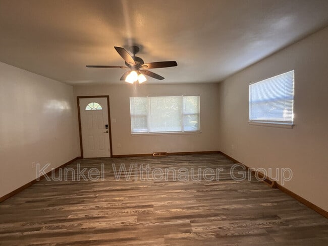 Photo - 203 Renee Dr