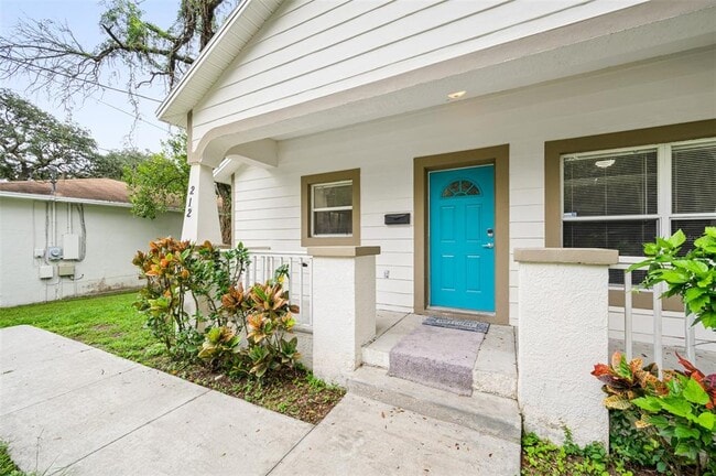 Photo - 212 W South Ave