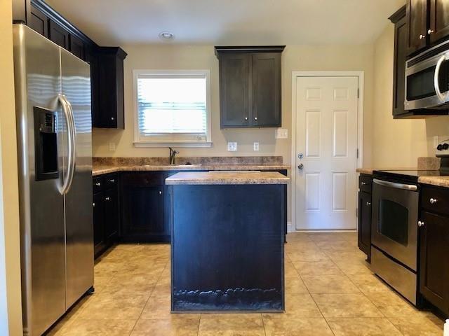 Photo - 9825 Winchester Dr N
