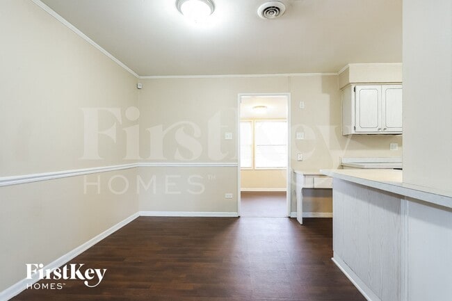 Photo - 374 Oswego St