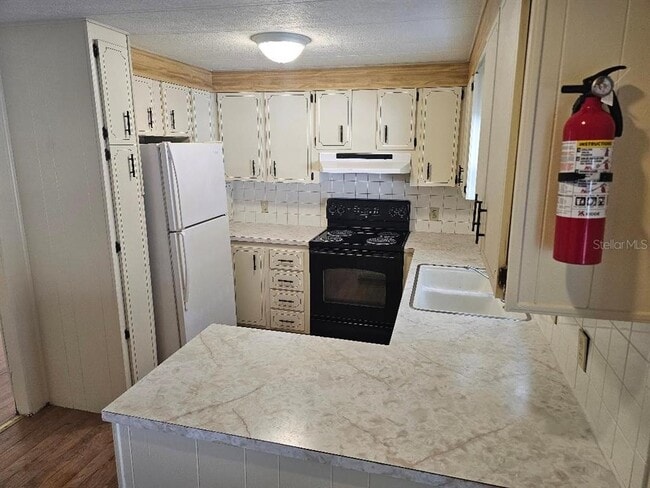 Photo - 711 51st Avenue Plaza W