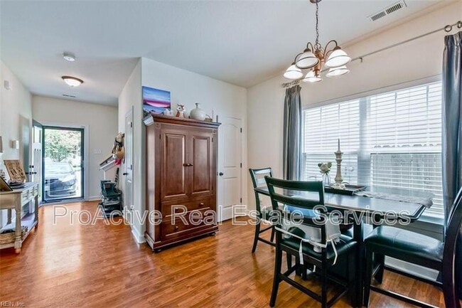 Photo - 217 Thalia Rd