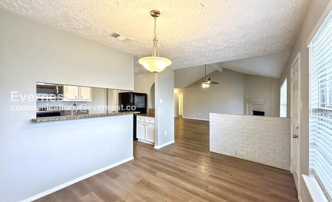 Photo - 20021 Cottonglade Ln