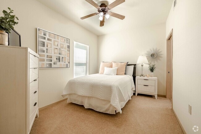 2BR, 2BA - 1,093SF - Second Bedroom