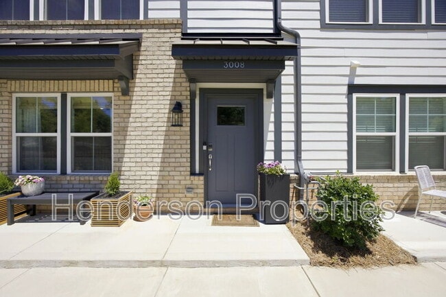 Photo - 3008 Oak Lndg Dr