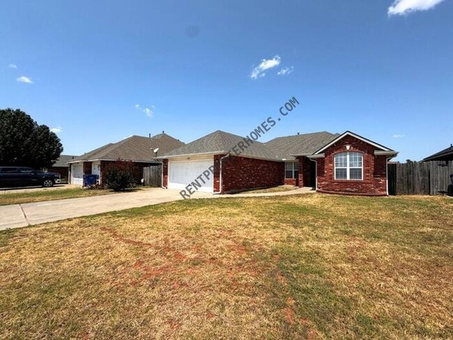 Photo - 241 W Pines Way