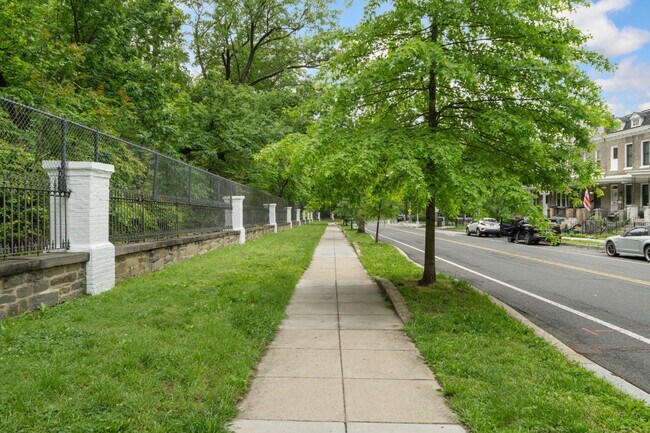 Photo - 245 Rock Creek Church Rd NW