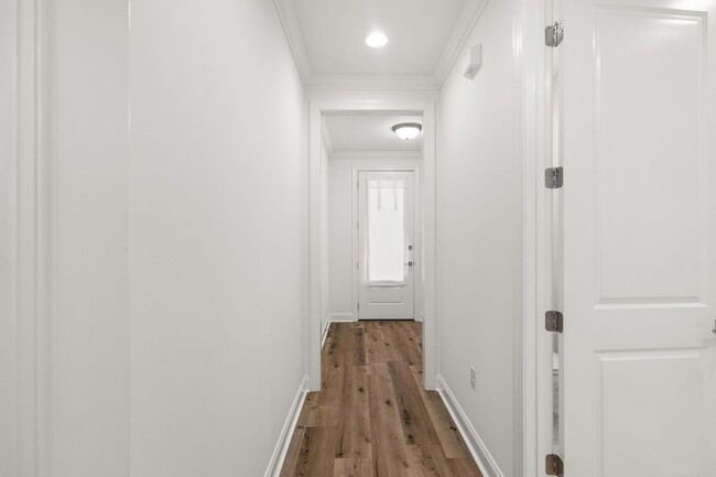 Photo - 217 Windrow Way