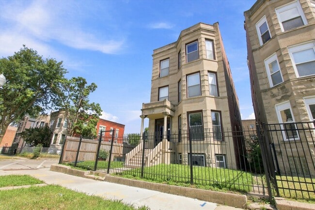 Building Photo - 6401 S Maryland Ave