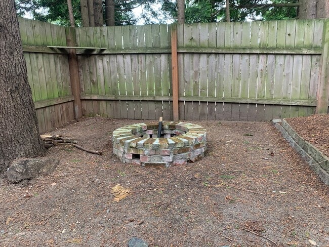Photo - 6167 Maureen Dr