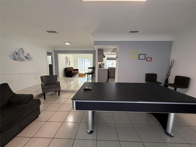 Photo - 8636 Beekman Dr