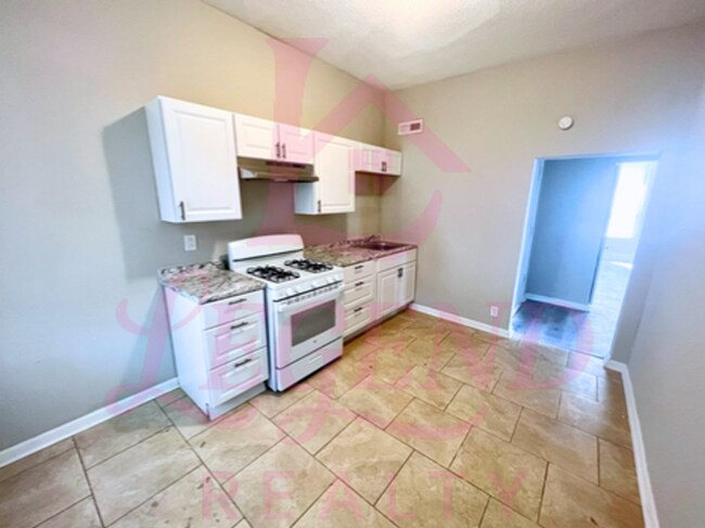 Photo - 3306 Michigan Ave Unit 2F