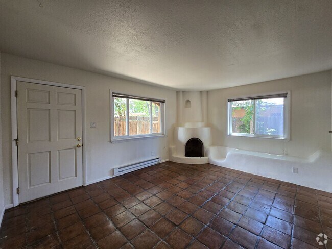 Building Photo - 140A Candelario St Rental