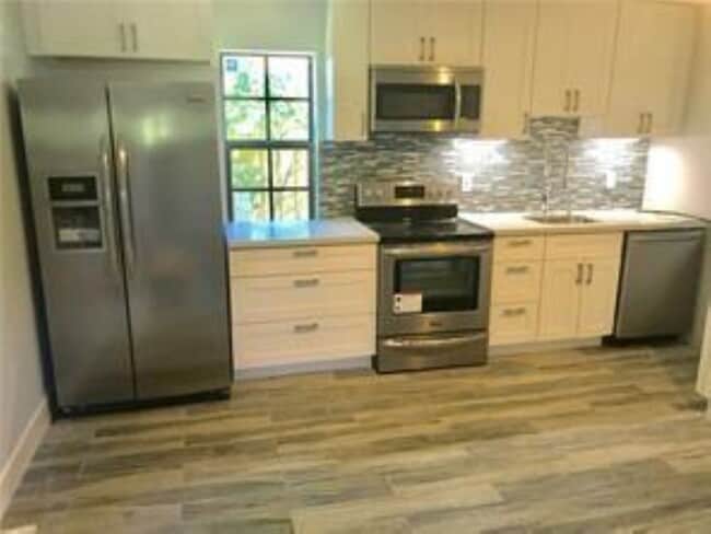 Photo - 905 NE 28th St Unit 101