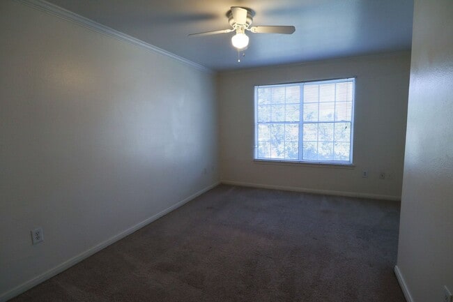 Photo - West Campus 1x1 Unit 326