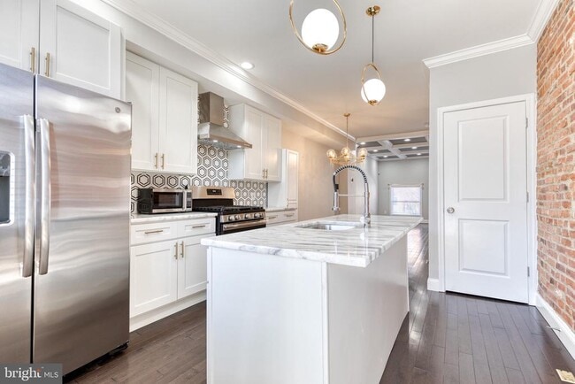 Photo - 635 S Lehigh St