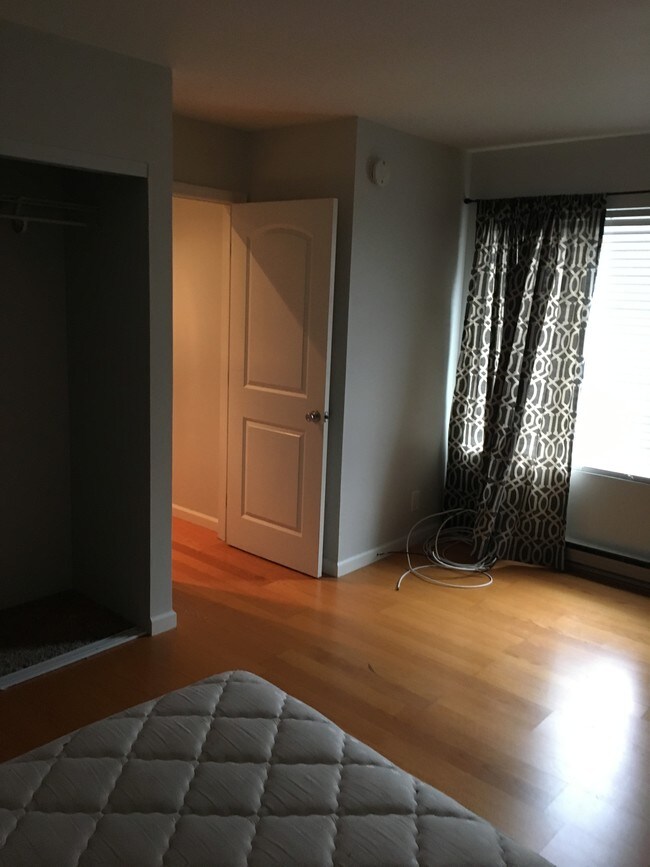 Photo - 389 Half Moon Ln