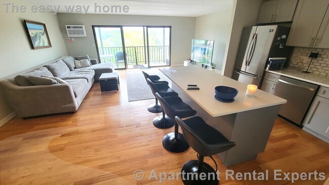 Building Photo - 235 Winthrop St