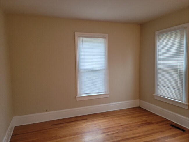 Photo - 705 Pearl St