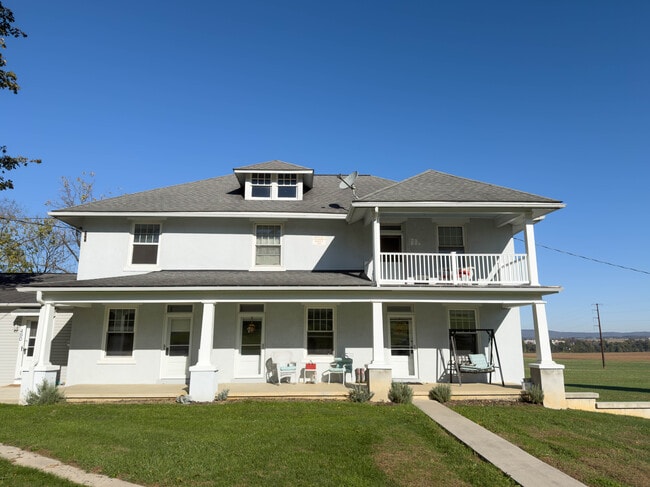 Photo - 490 Sumac Rd