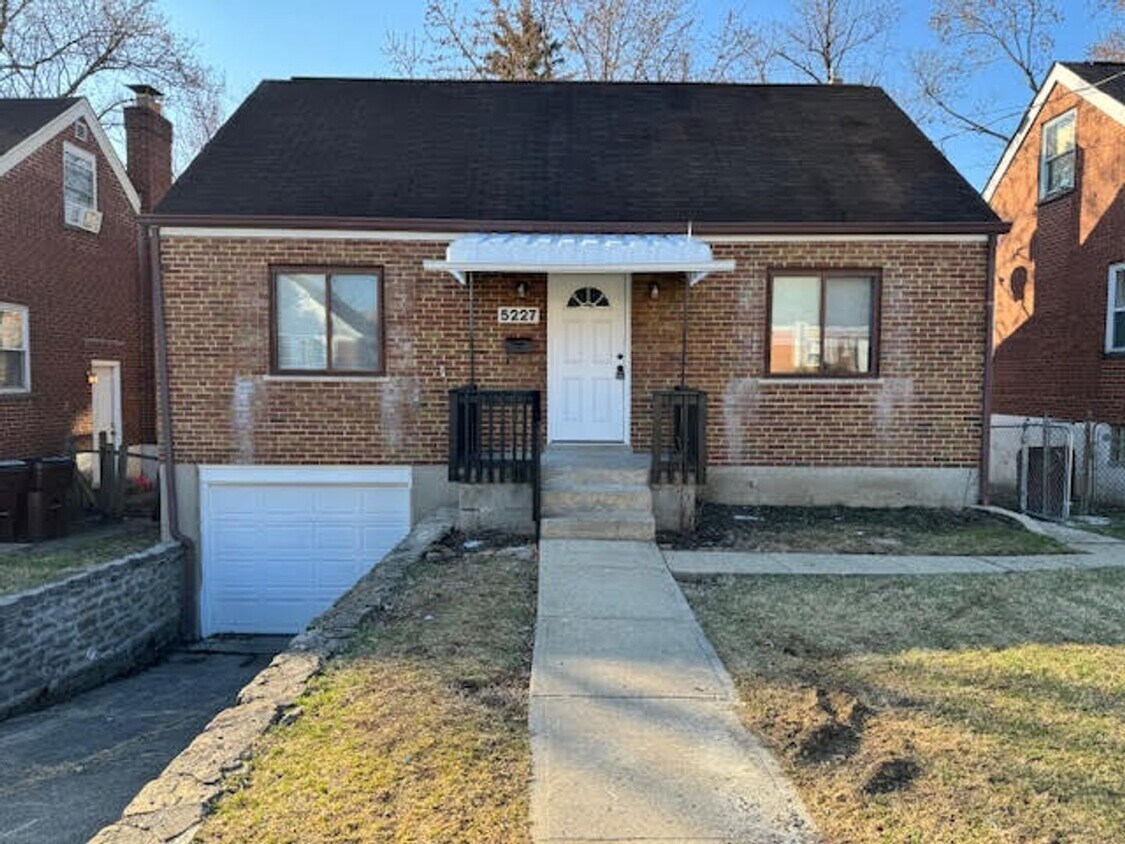 Photo - 5227 Parkview Ave (Cincinnati, OH)