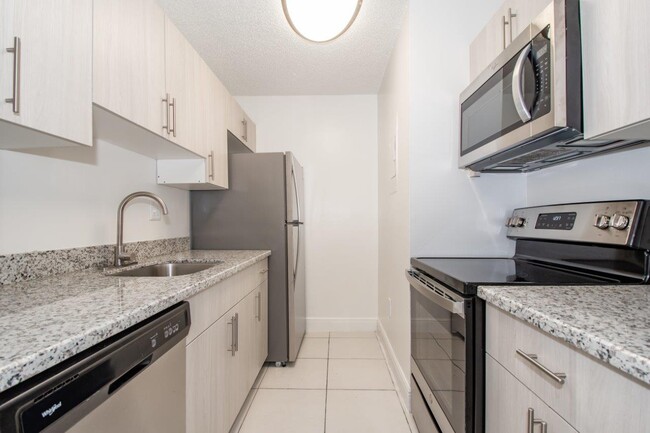 Building Photo - Legacy Vista Palms Rental