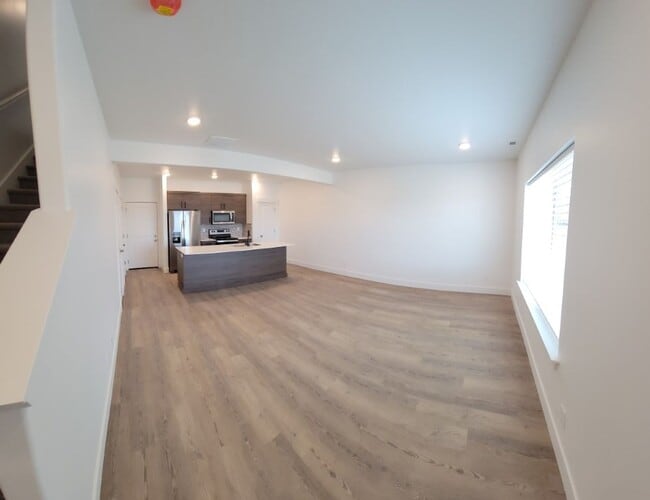 Photo - LEASE TAKEOVER In the highly sought after Summerfield Townhomes--3 bed, 2.5 baths