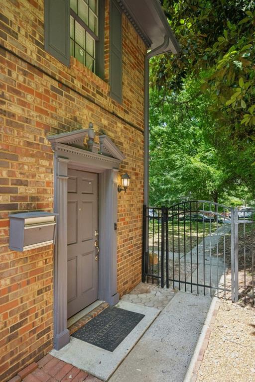Photo - 759 Myrtle St NE