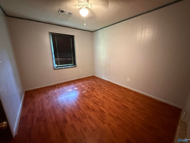 Photo - 902 Sisk St