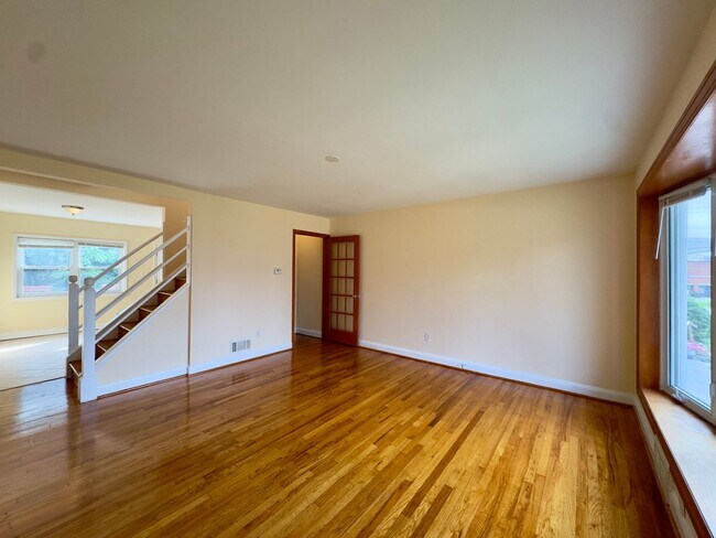 Photo - 1243 S Grantley St