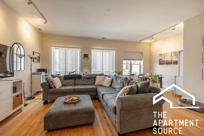 Photo - 2518 N Willetts Ct Unit 2C