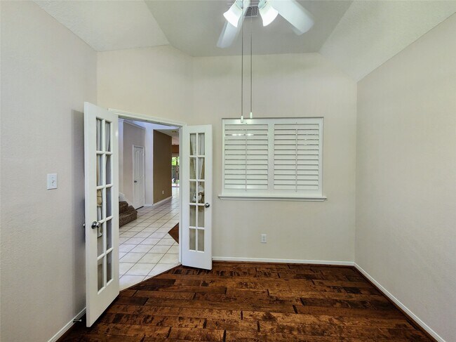 Photo - 11 Cider Mill Ct