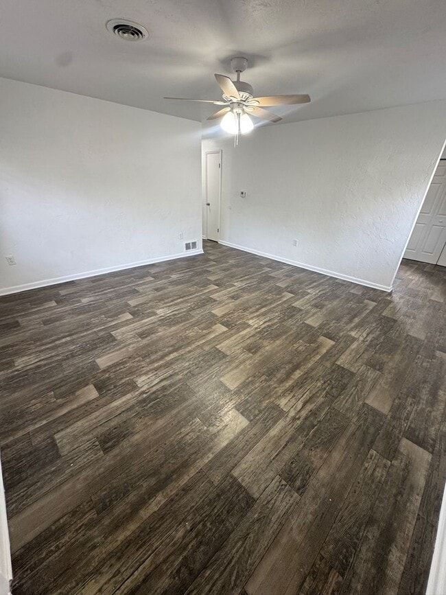 Photo - 1640 NE 71st Pl