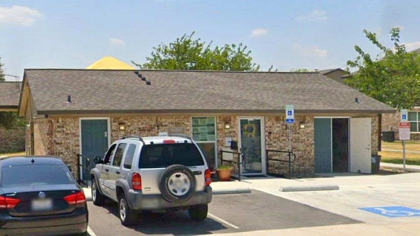 Photo - 1501 Newland Dr