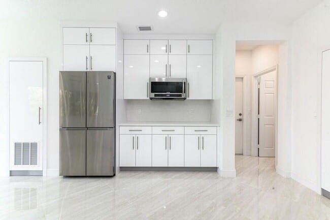 Photo - 10879 Handel Pl