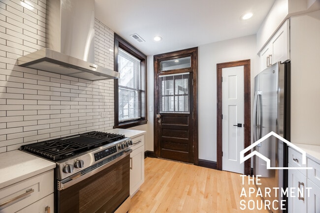 Photo - 6409 N Talman Ave Unit 201