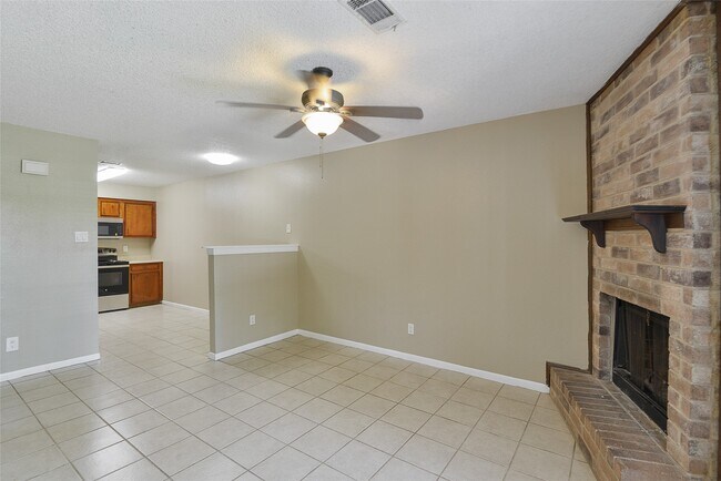 Photo - 4512 Avenue L