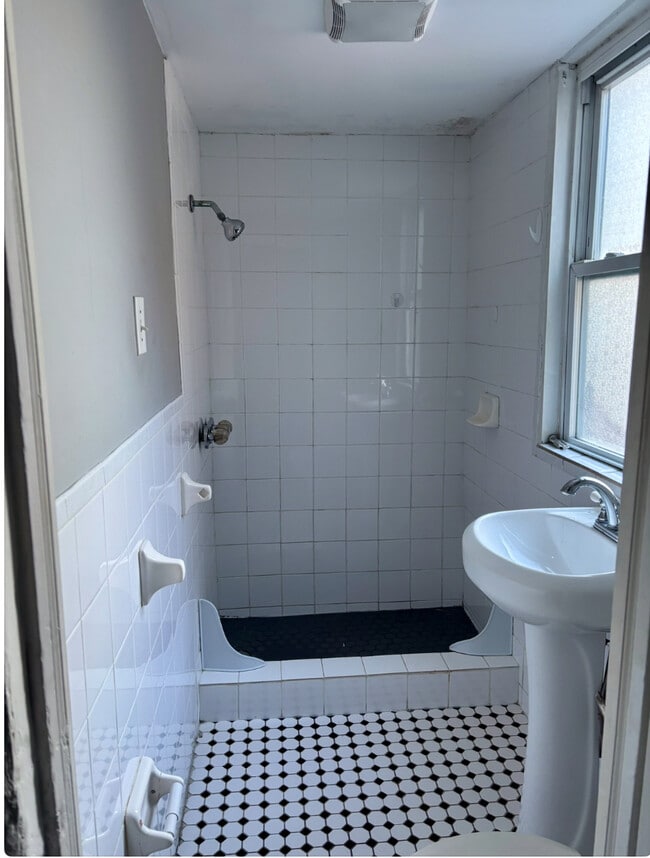 Photo - 6215 Jackson St Unidad Apt 3