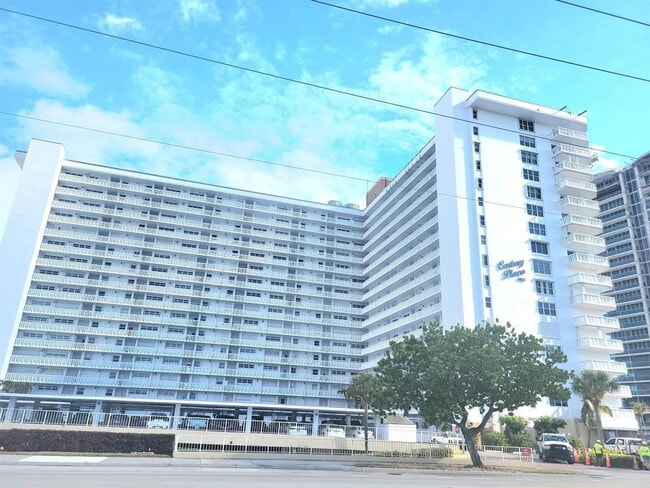 Building Photo - 1012 N Ocean Blvd Unit 1206