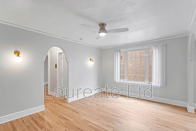 Photo - 1050 N Pearl St Unidad #303
