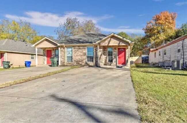 Photo - 403 N Burdette Ave Townhome